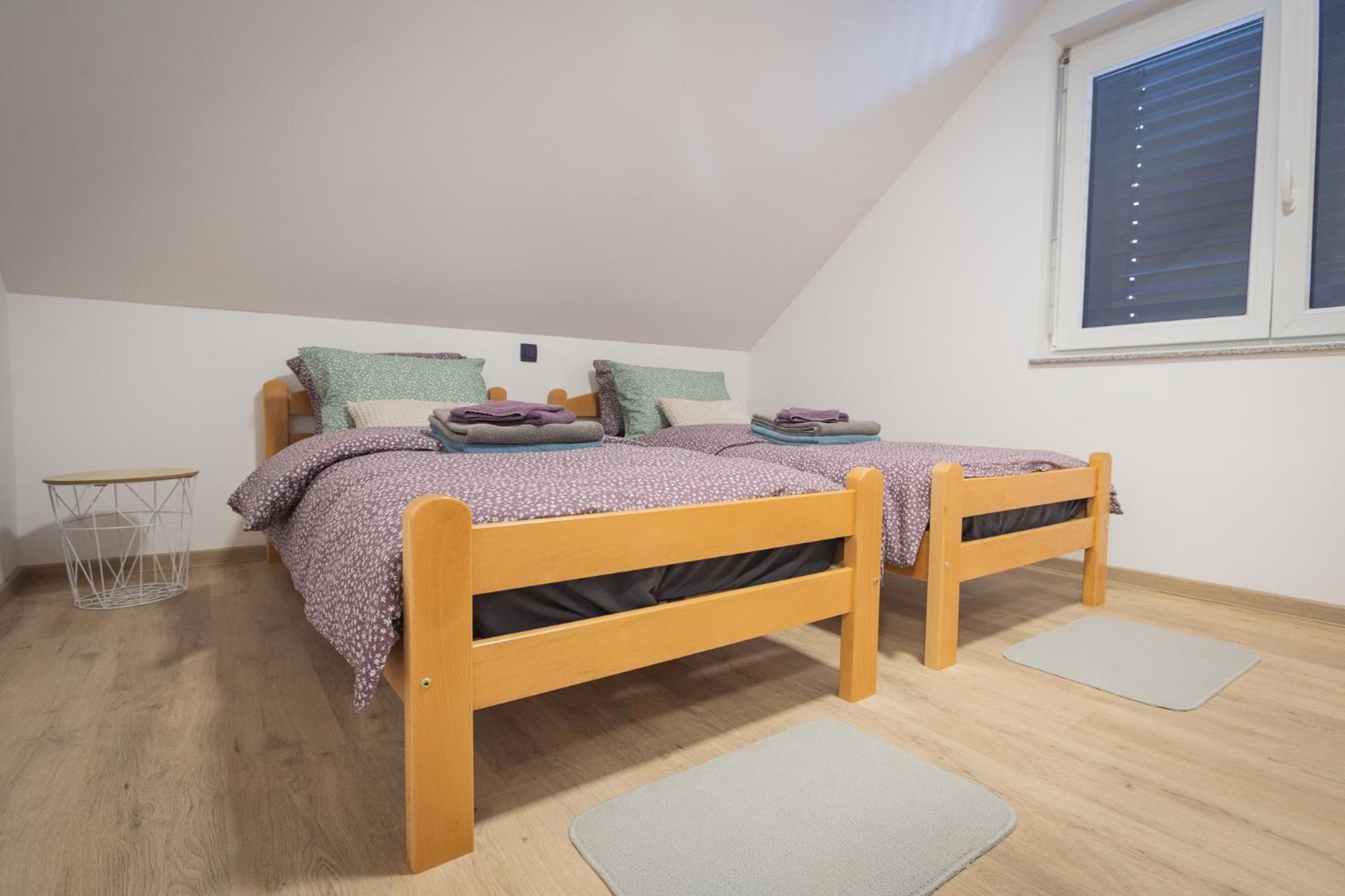 Cuckoo'S Alpine Nest Apartment Lesce  Room photo